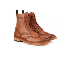 Classic Men's Brogues for Every Occasion