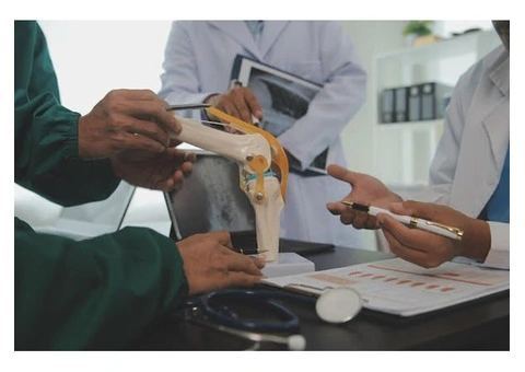 Private Knee Surgeon in Alderley Edge – Specialist Care You Can Trust