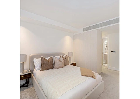 FOR SALE: Luxurious 4-Bedroom Apartment – PARKWOOD POINT, ST JOHN’S WOOD, NW8 - 1/5