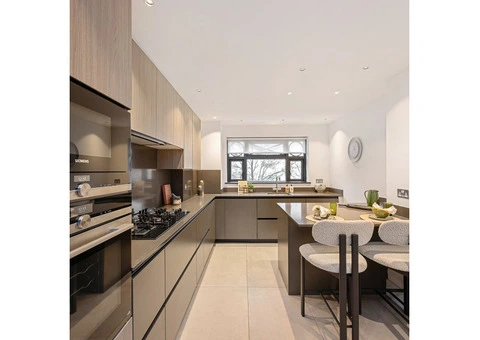 FOR SALE: Luxurious 4-Bedroom Apartment – PARKWOOD POINT, ST JOHN’S WOOD, NW8 - 5/5