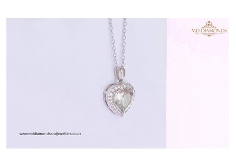 Timeless Solitaire Diamond Pendants – Elegant Gifts from MD Diamonds, London