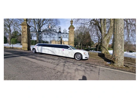 Affordable Limo Car Hire in Pudsey - Contact Dallas Limousines Ltd Today - 1/11