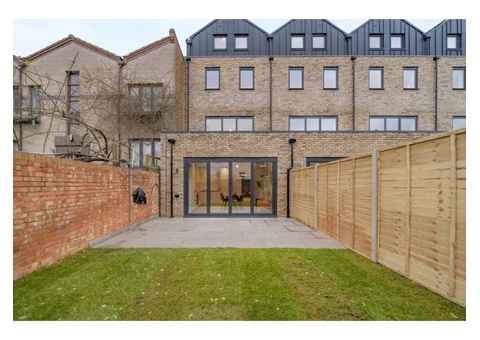 Keating Estates Railton Road, SE24 5 bedroom house for sale - 6/22