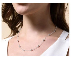Women’s Silver Chains: The Ultimate Style Guide for Every Occasion