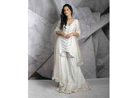 Browse Archana Kochhar Outfits Online at Muzai - 2/3