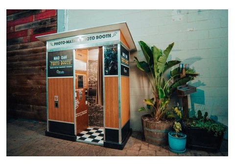 Boost Footfall with Irresistible Branded Photo Booth Experiences