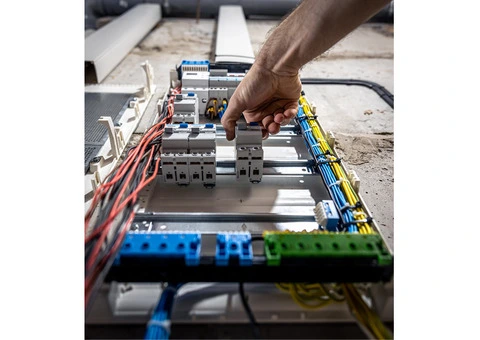 Commercial EICR Testing for Businesses & Workplaces | Fixed Pricing | London