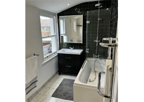 Luxury Bathrooms London - Stylish Designs by Bathrooms London