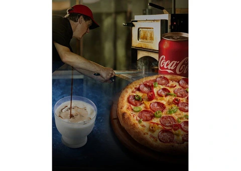 Pizza & Dessert Special – The Perfect Combo at Zia Pizza!