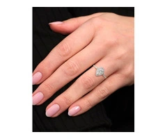 Best Pear Halo Engagement Rings for Fall 2025