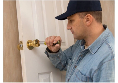 24/7 Emergency Locksmith Services - 2/3
