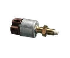 5 Symptoms of a Malfunctioning or Faulty Brake Light Switch