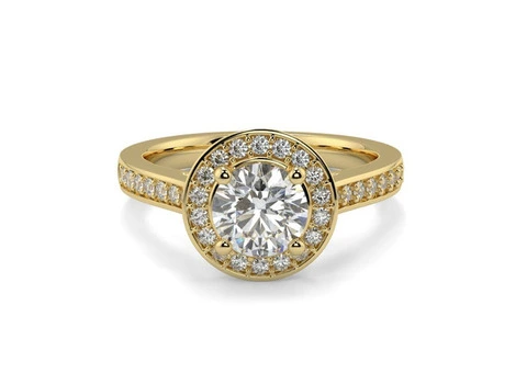 Discover Your Perfect Solitaire Engagement Ring at Decoris Diamonds