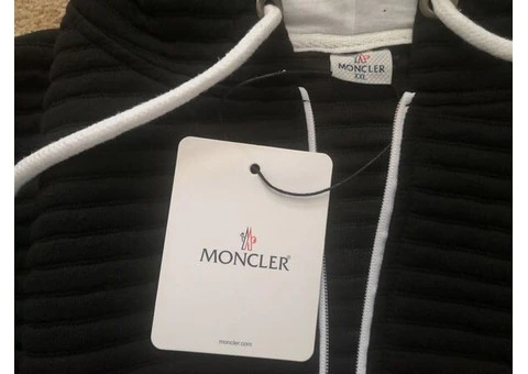 MONCLER Embroidered Zip Up Hooded Cotton Sweatshirt. Brand new, unused with original tag. - 9/21