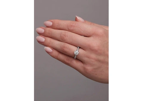Timeless Brilliance: The Allure of a Round Engagement Ring
