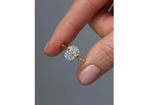 "3ct Emerald Cut Trilogy  Diamond Ring - Classic  Three-Stone Solitaire Setting" - 1/3