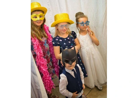 Special Events Photo Booths - 4/9