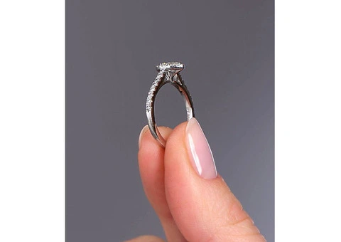 Lab Grown Diamond Engagement Rings: Avoid These Common Buying Mistakes