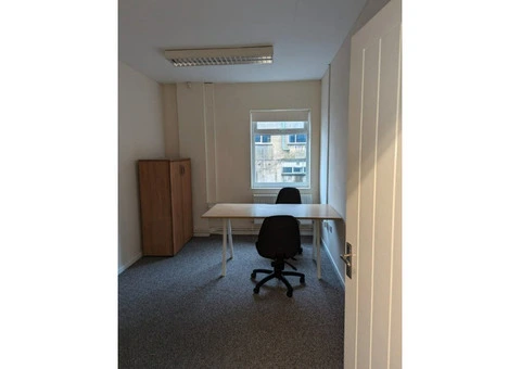 Offices to Let Hanley , Stoke-on-Trent - 3/7
