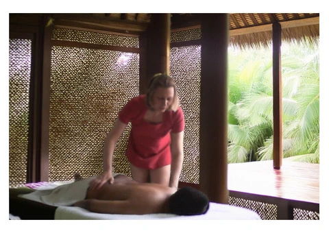 Relaxing Massage by Pretty Shemale in Nort London - 1/4