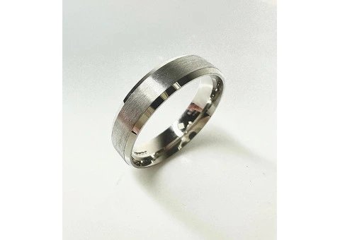 Married Ring Man: Premium Wedding Rings for Men That Match Real Life