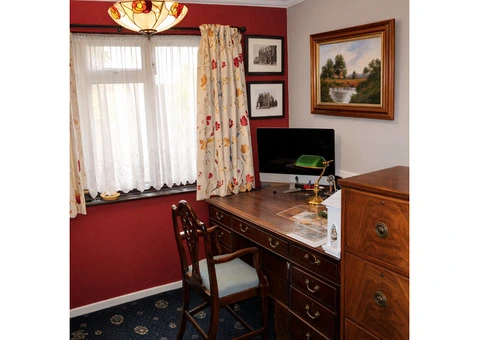 3 bed dormer bungalow for sale Benfleet - 11/30
