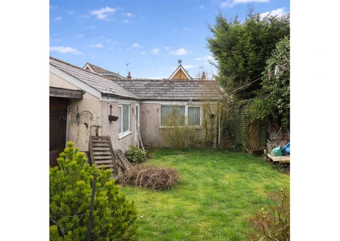 3 bed dormer bungalow for sale Benfleet - 29/30