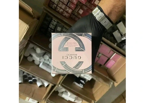 Perfumes pallets available - 6/8