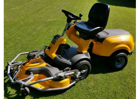 2020 STIGA Park 740 PWX 110cm 18HP V-Twin Petrol 4WD - 1/6