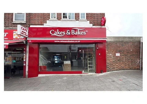Eye-Catching Custom Signage in London - 2/6
