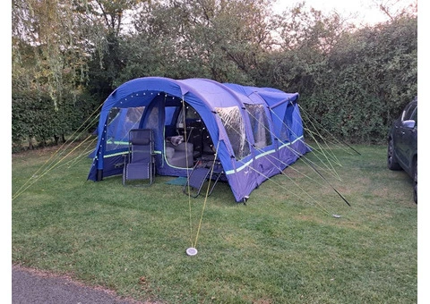 Berghaus 4 XL Air Tent with Awning plus accessories. - 4/4