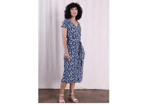 Find Your Perfect Style in the Sustainable Dresses Sale