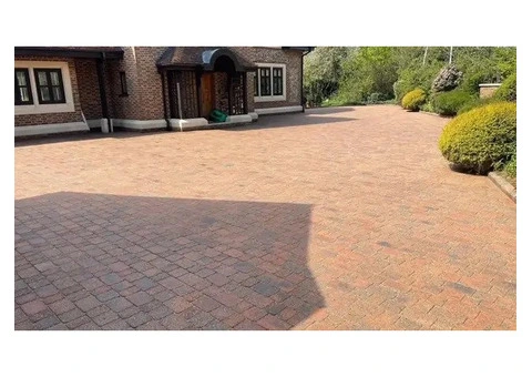 Quality Tarmac and Block Paving Driveways for Homes
