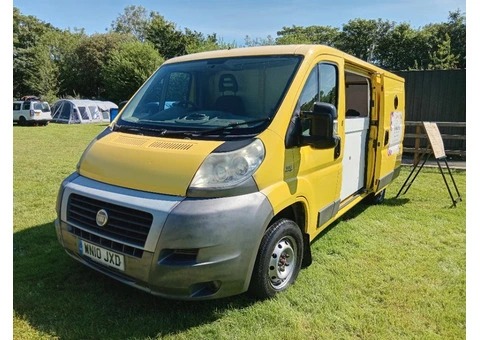 CATERING VAN, FULLY FITTED, SEE DETAILS. - 12/25