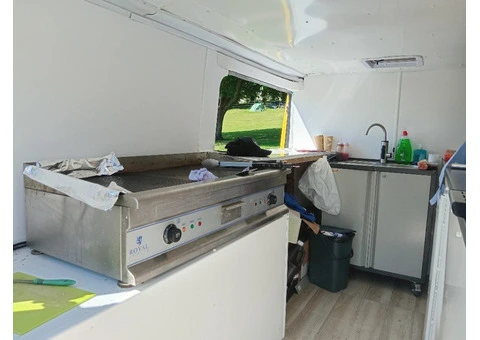 CATERING VAN, FULLY FITTED, SEE DETAILS. - 20/25