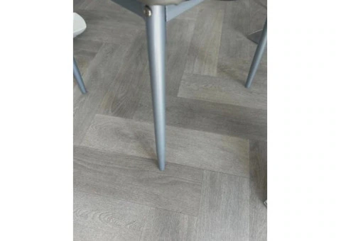 Dinning Table and chairs - 3/3