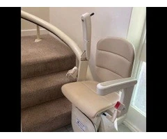 Handicare Freecurve stairlift