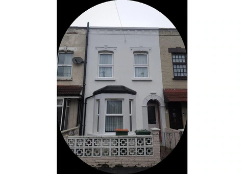 External Wall Insulation, Rendering & Plastering - 10/30