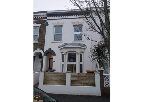External Wall Insulation, Rendering & Plastering - 11/30