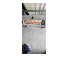 Light weight Alloy double extending ladder with wider stronger rungs