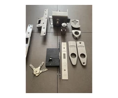 Get Fitted Banham Lock for Your Door by Skilled Locksmiths Today!
