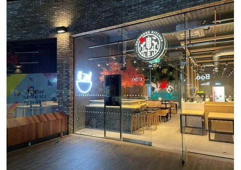 Best Vinyl Window Graphics and Panels Signs Online in the UK – Iris Signs