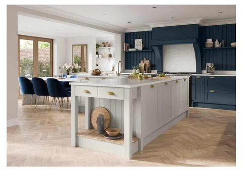 B8 Kitchens & Bedrooms