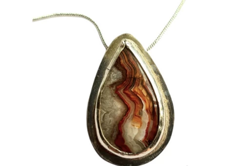 How does Jurassic Jewelry make Fossil Jewelry Unique? - 2/3