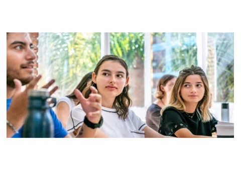 English Language School in London - Study English Courses in the UK - 5/7