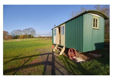 Shepards Huts - 5/8