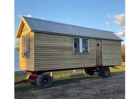 Farmers Huts - 1/8
