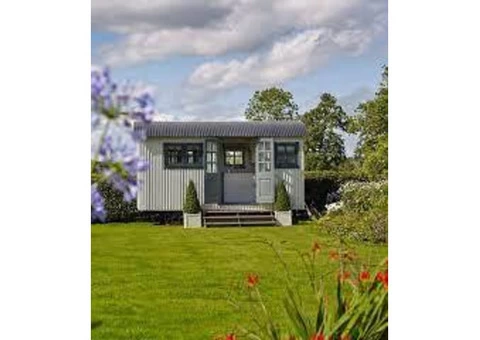 Hand Crafted Shepard's Huts - 2/6