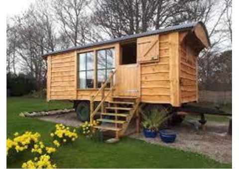 Luxury Shepards Huts - 1/7