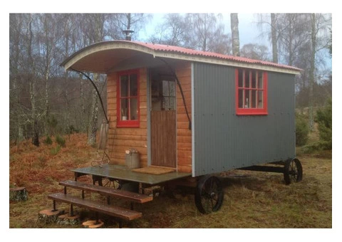 Luxury Shepards Huts - 2/7